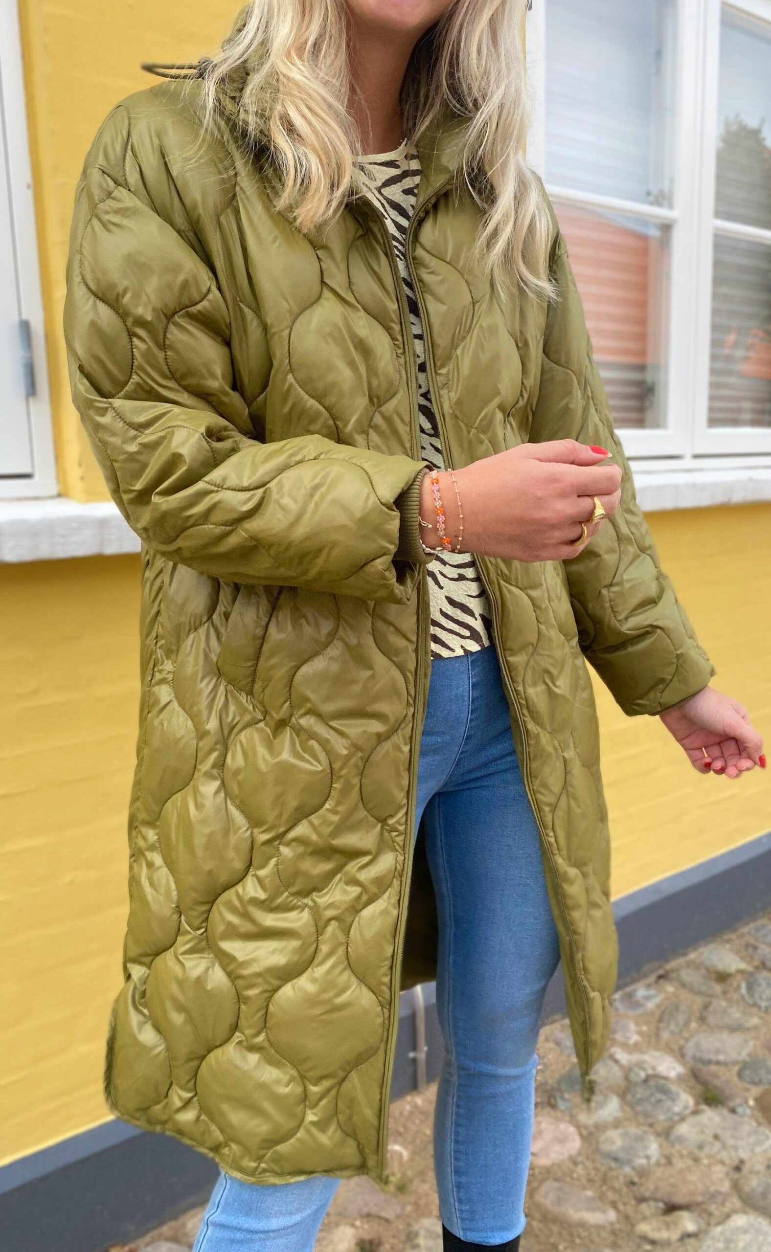 Global Funk Jakke Leje- Plantation