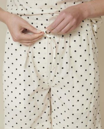 Basic Apparel Shorts Vicki Dot Off White Black