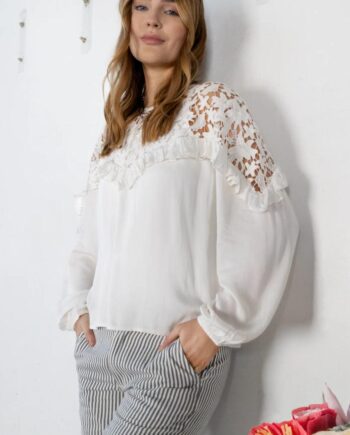 Black Colour Bluse Jolanda White