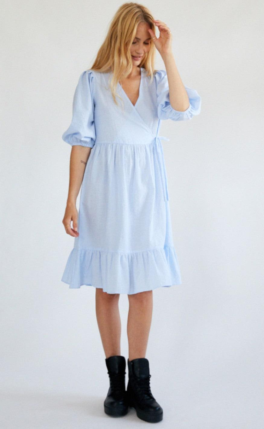 Freequent Kjole Magnolia Stripe Chambray Blue