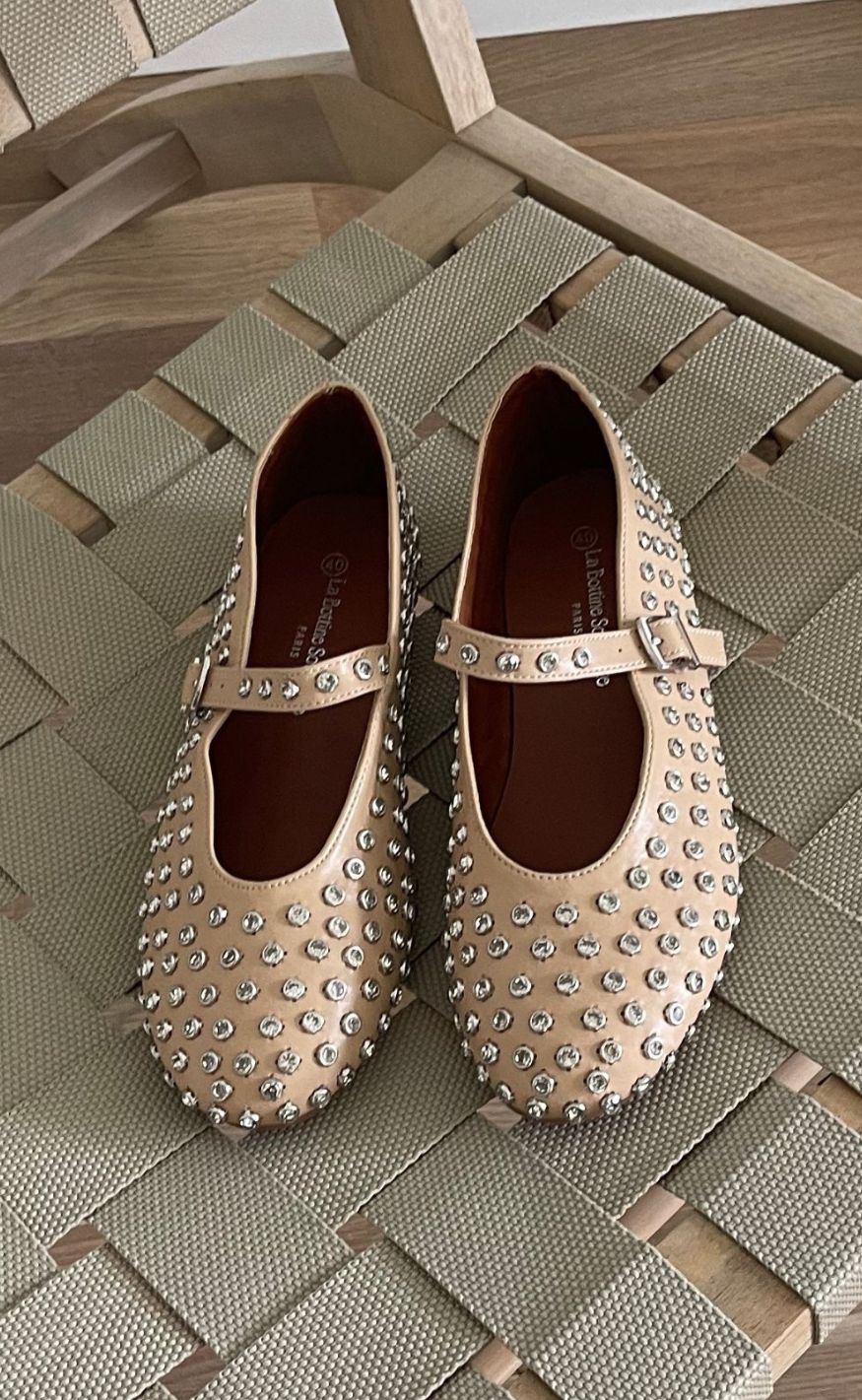 Marta Du Chateau Ballerina Rhinestone Beige
