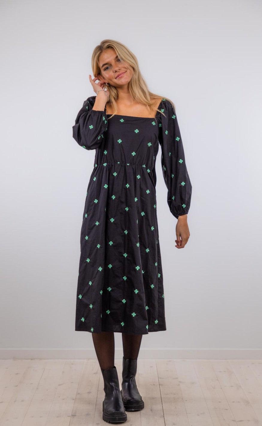 Neo Noir Kjole Rosa Clower Green