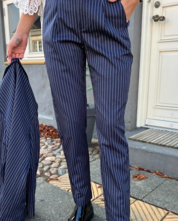 Say Ina Copenhagen Bukser Zoey Straight Navy Pinstripe