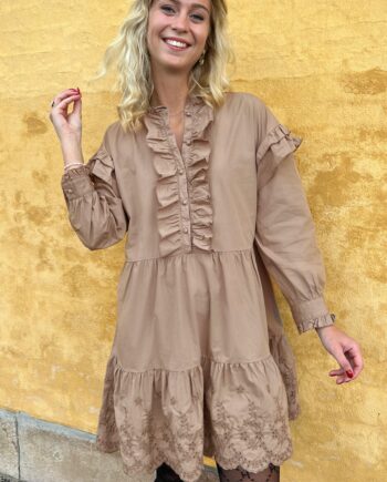 Say Ina Copenhagen Kjole Alma Brown