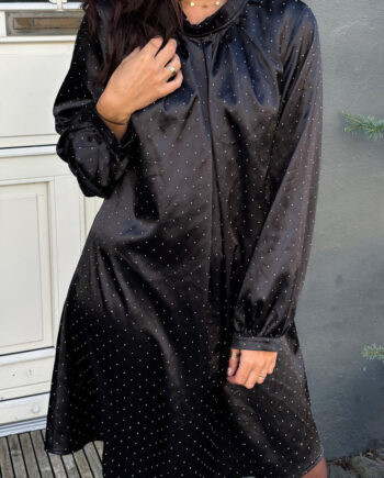 Say Ina Copenhagen Kjole Hazel Black    Stones