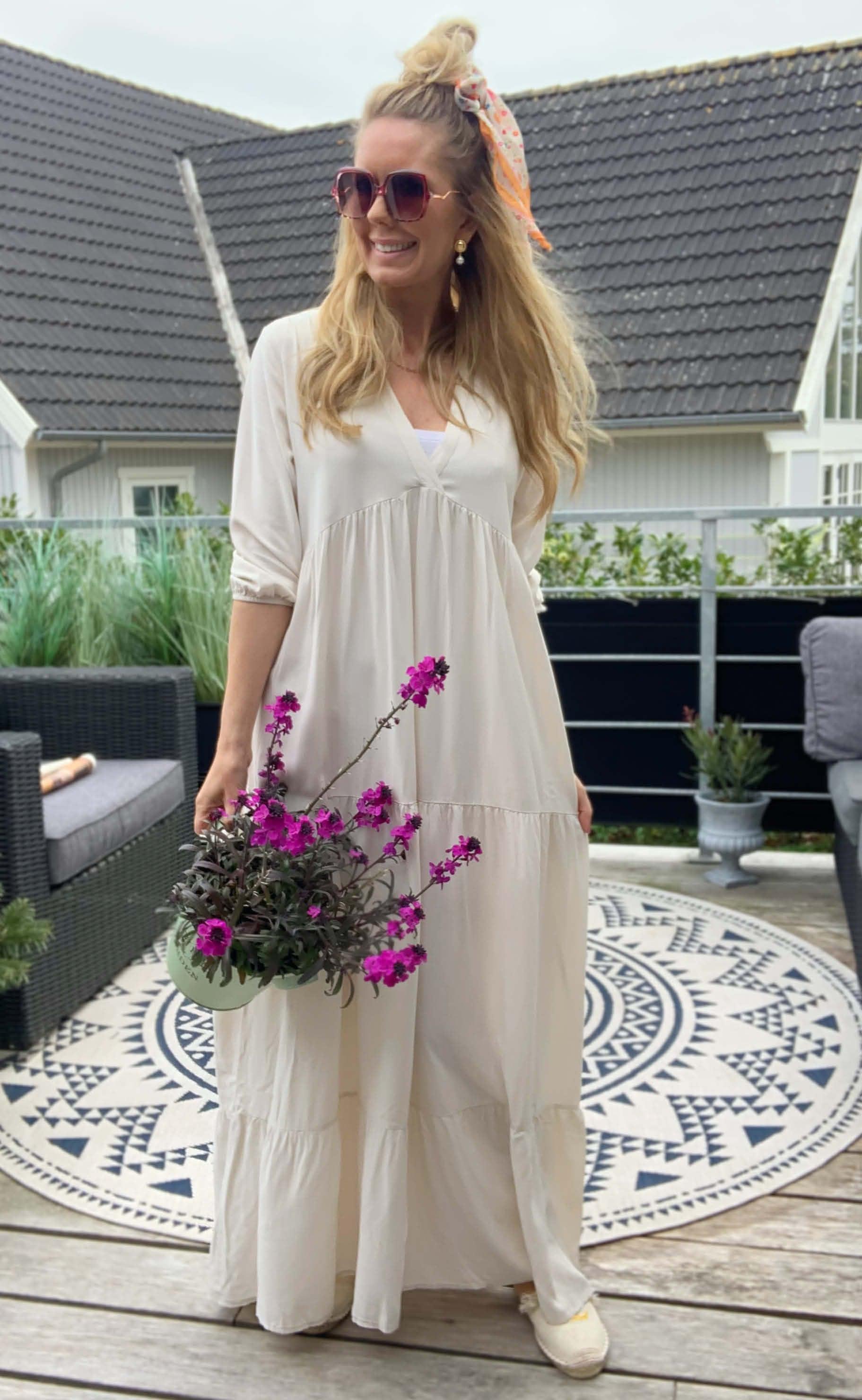 Say Ina Copenhagen Kjole Laura Beige