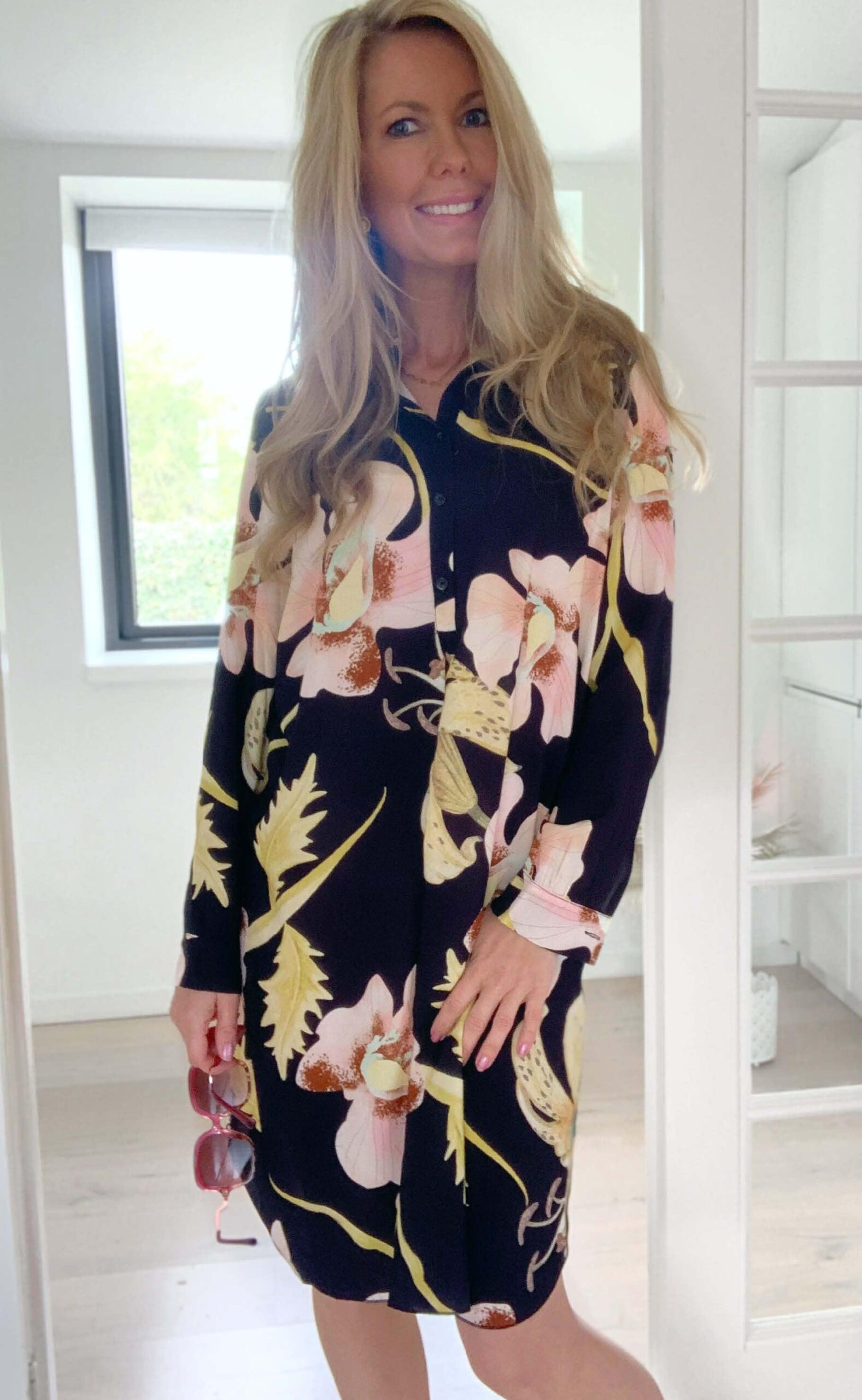 Say Ina Copenhagen Kjole Lilli Black Flower