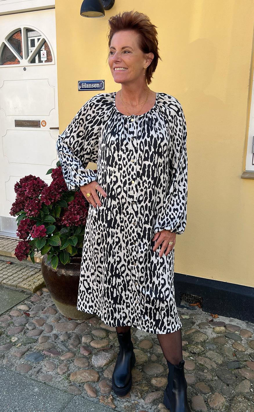Say Ina Copenhagen Kjole Zanna White   Black Leopard
