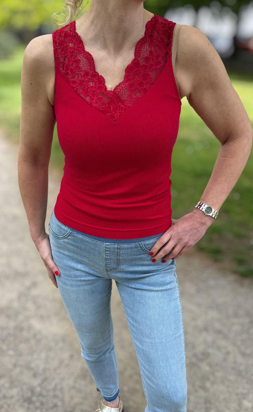Tim   Simonsen Top Belen  -lace Rosso  Vendbar