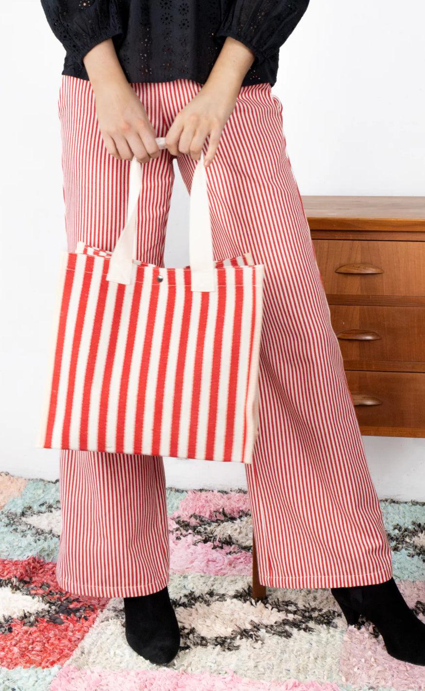 Black Colour Taske Piper Red Stripe