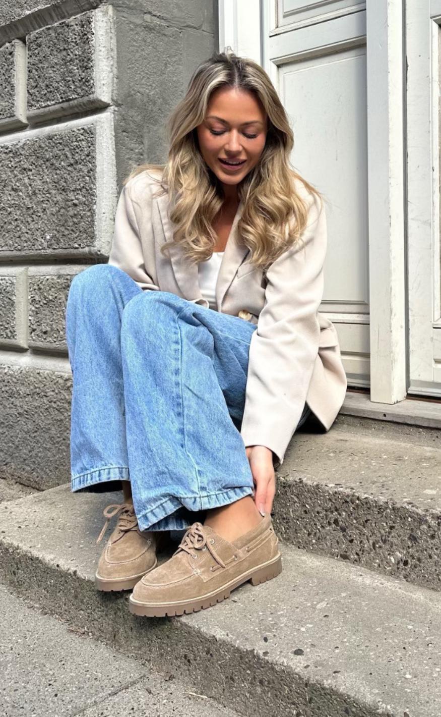 Copenhagen Shoes Loafers The Walk Suede Biscuit