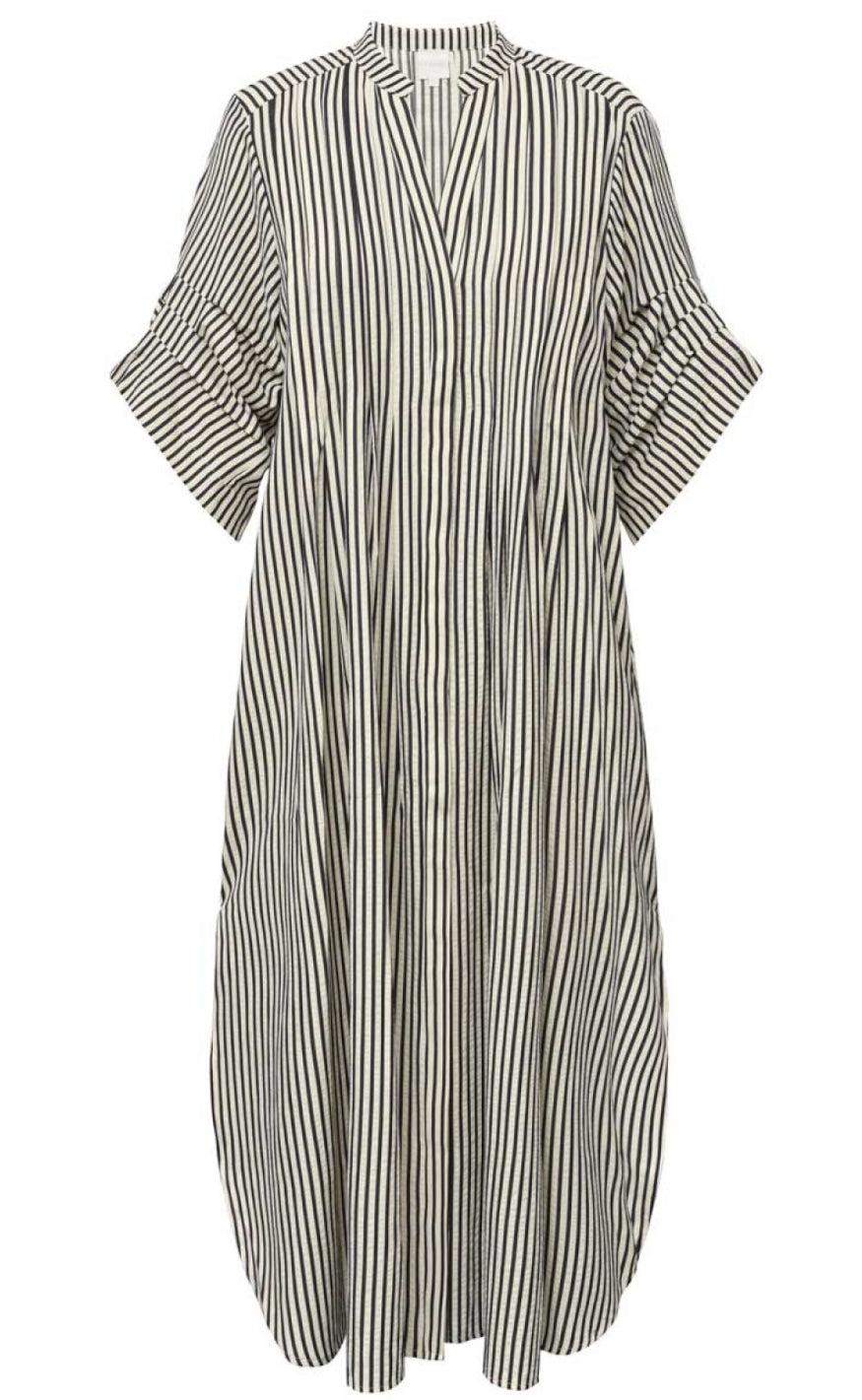 Gossia Kjole Alexa Creme Black Stripes