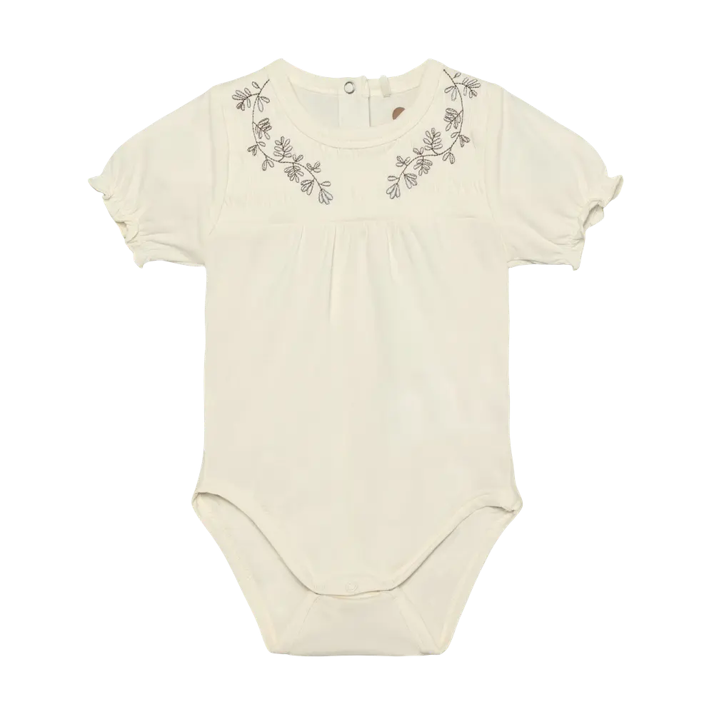 Kortærmet Broderi Body Eggnog 56