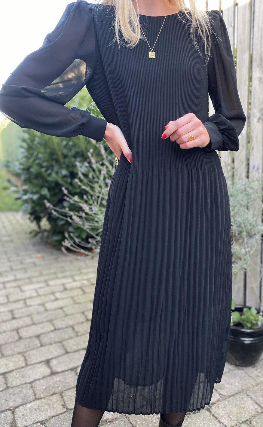Love   Divine Kjole Love516-  Black