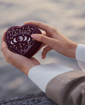 Maanesten Smykkeskrin Heart Maroon