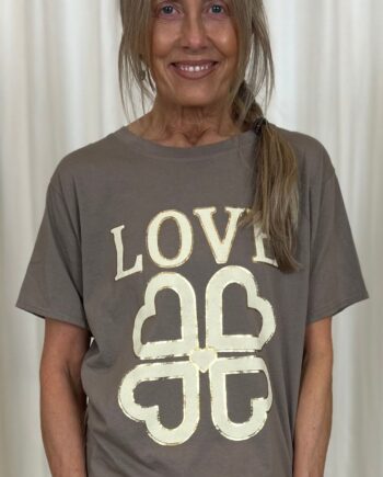 Marta Du Chateau  -shirt Inge Fango Love