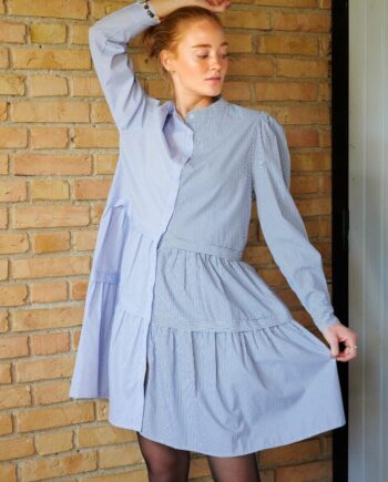 Noella Kjole Ebony Navy Light Blue