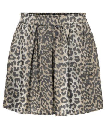 Only Shorts Nova Yasmin Timber Wolf    Wildlife