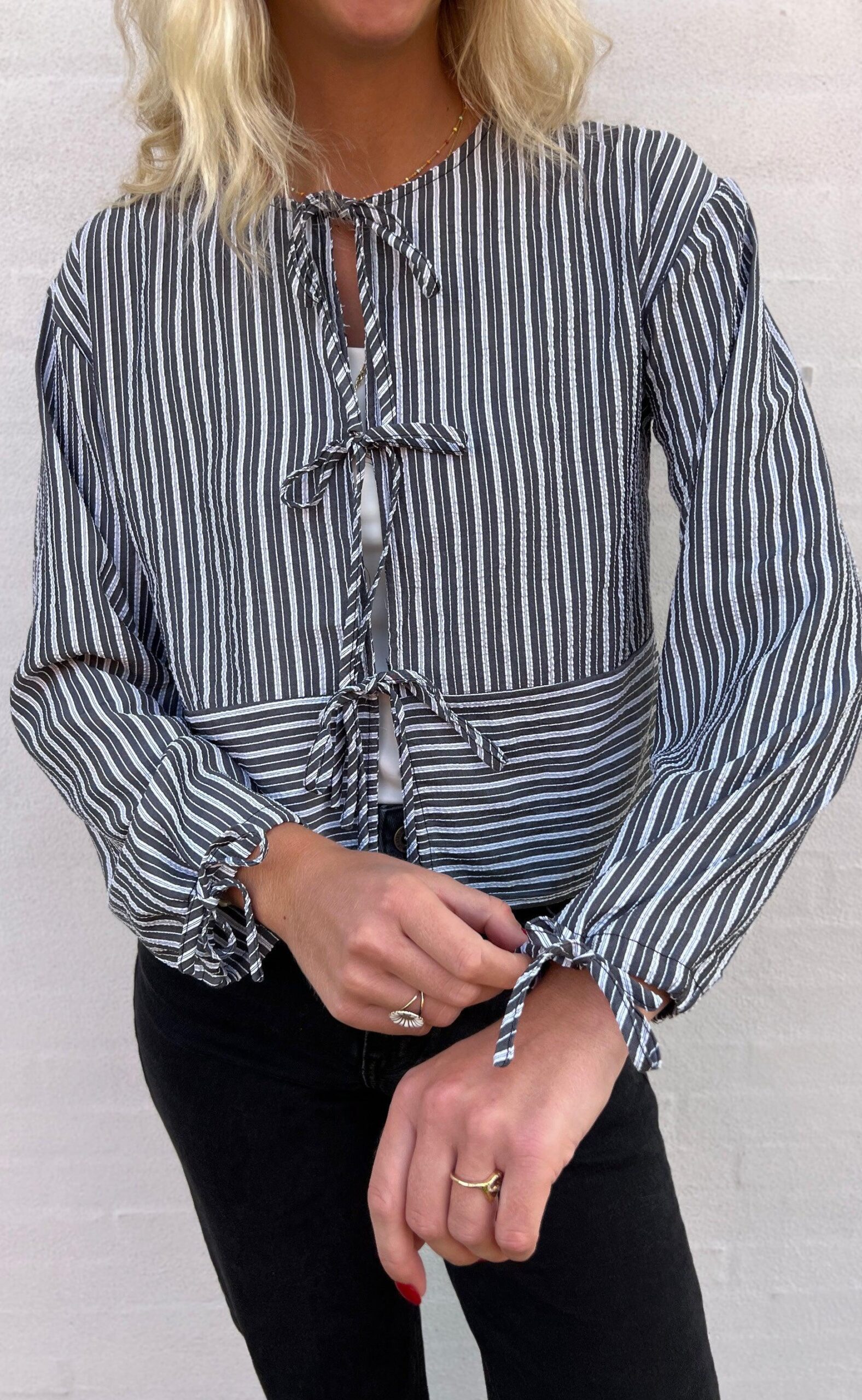 Say Ina Copenhagen Bluse Cornelia Black White Stripe Vendbar
