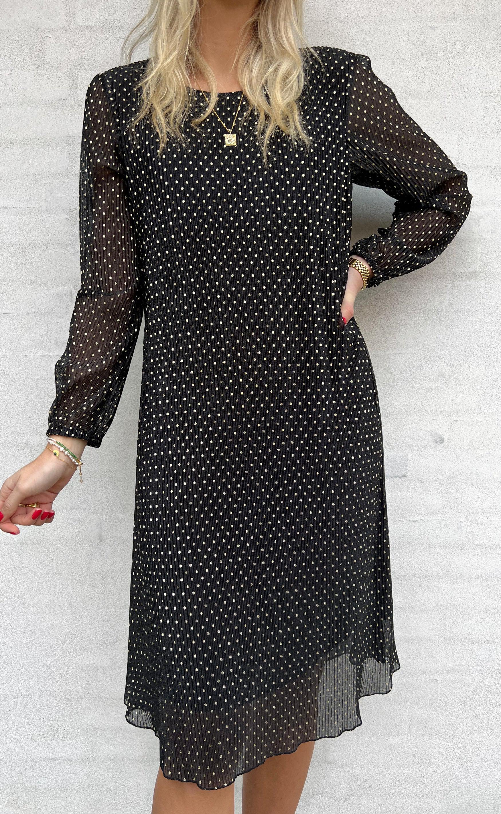 Say Ina Copenhagen Kjole Victoria Plisse Black    Gold Dots