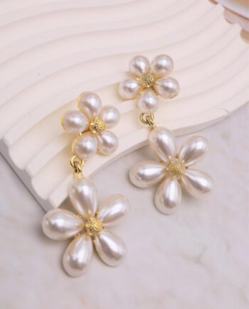 Smykkeli Copenhagen øreringe Jaipur Daisy Pearl Flower