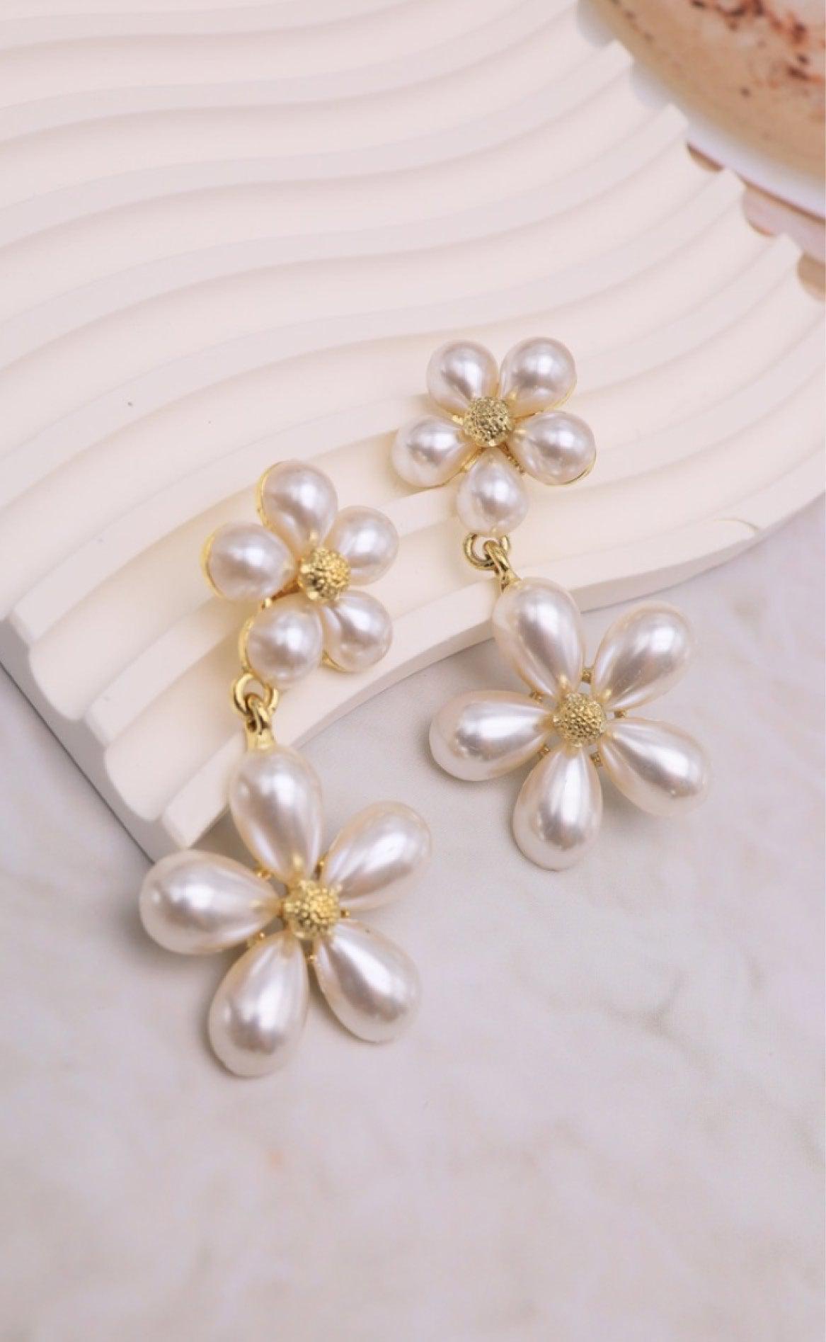 Smykkeli Copenhagen øreringe Jaipur Daisy Pearl Flower