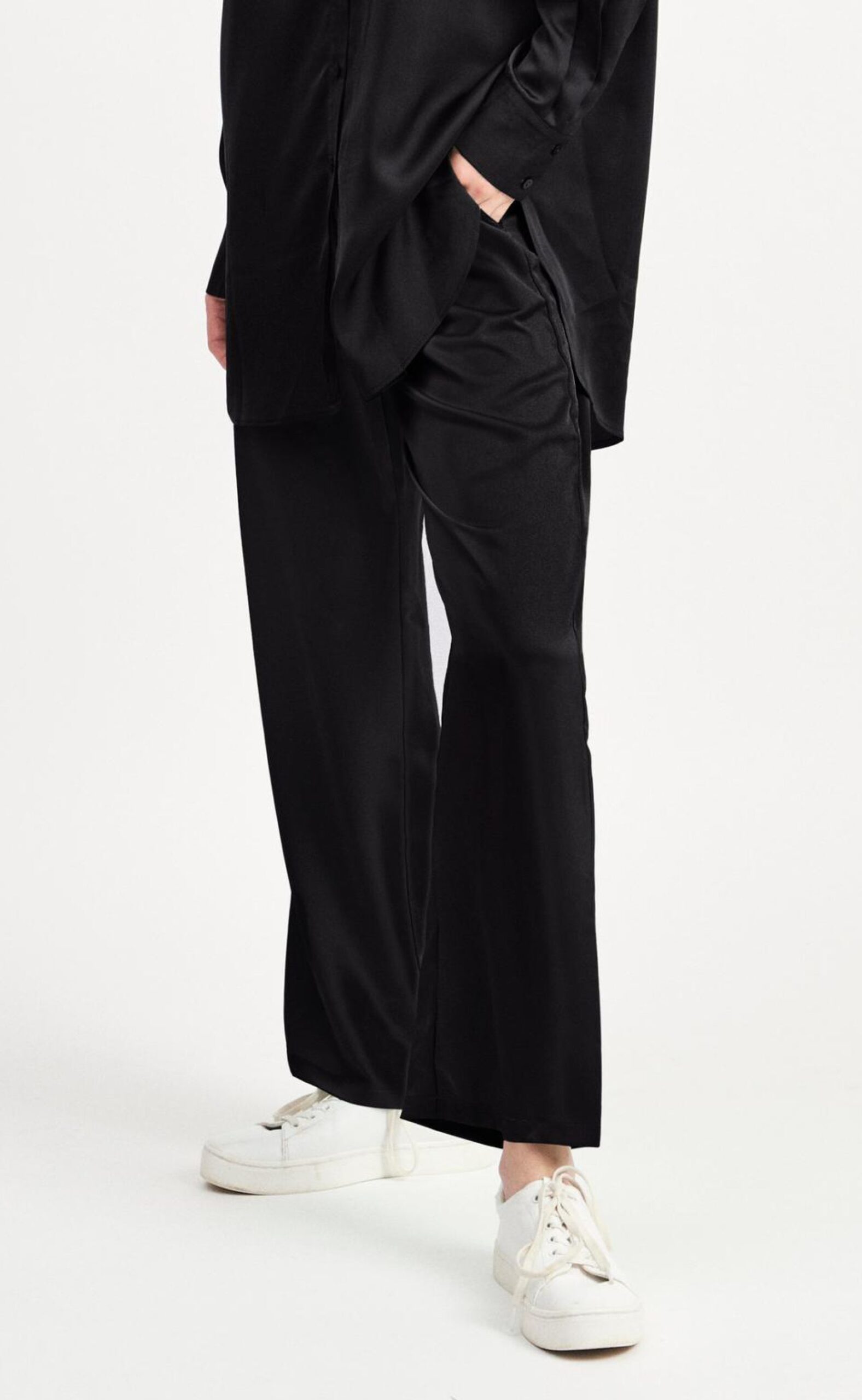Vila Bukser Ellette Black