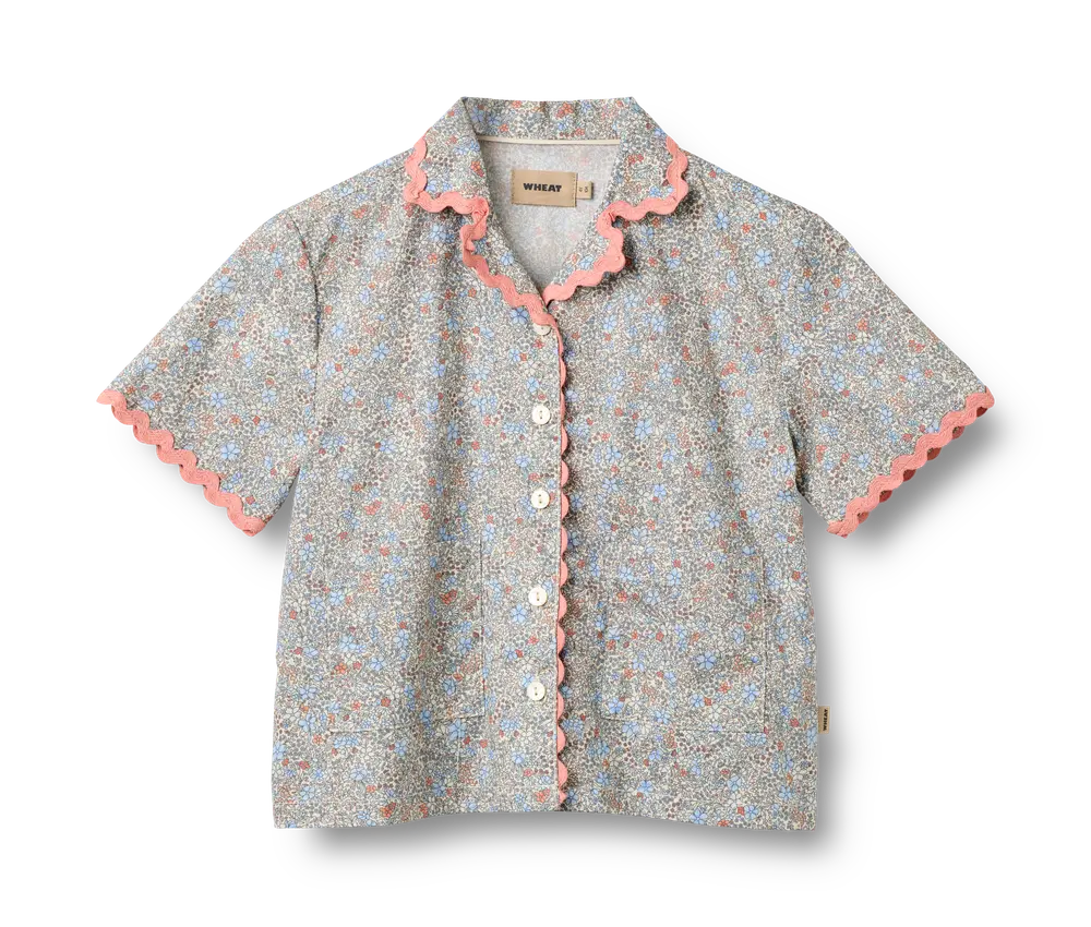 Vilma Lace -shirt Air Blue Flowers 122