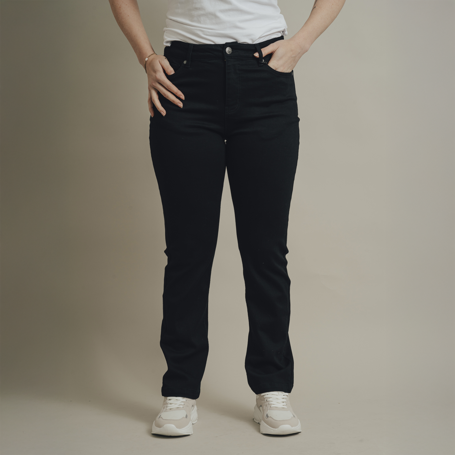 Steenholt Laura Dame Jeans Black 44 32